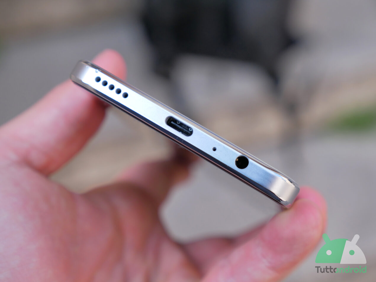 Accordo raggiunto: la USB-C sarà obbligatoria per gli smartphone venduti nell'UE