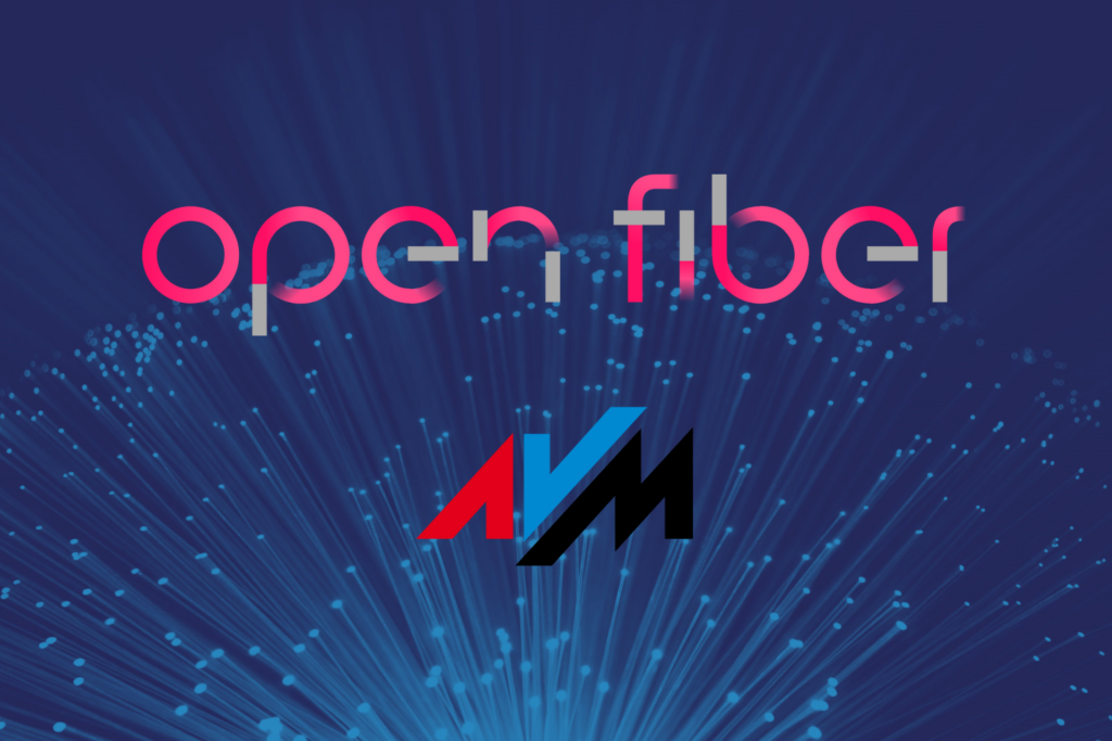 I loghi di Open Fiber e AVM