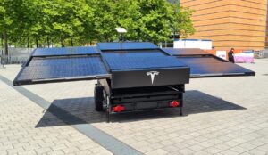 Tesla carrello fotovoltaico