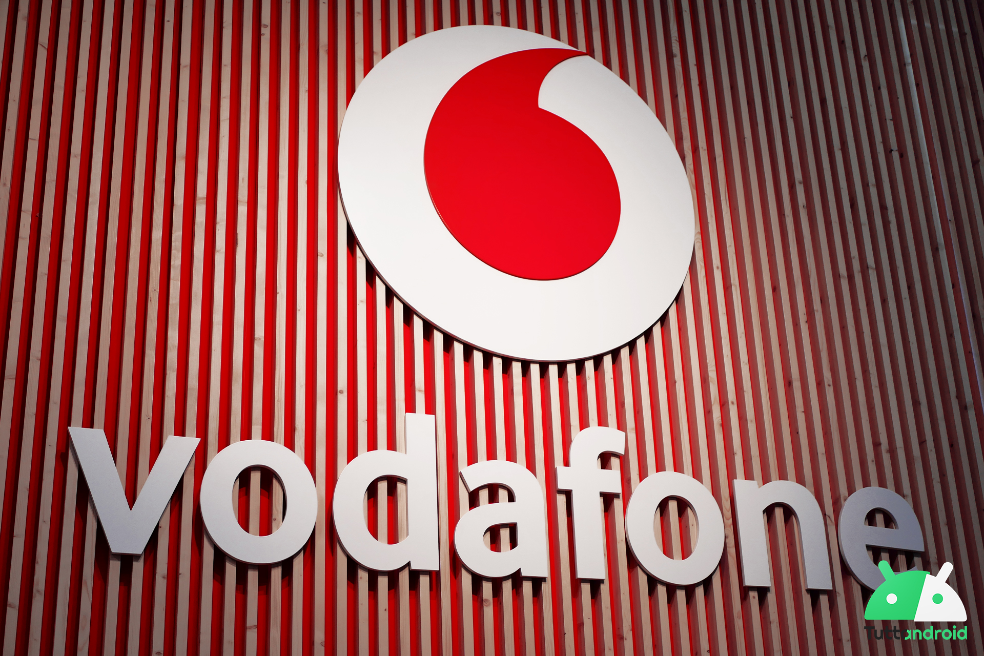 Vodafone regala Buono Regalo .it di 50 euro attivando una