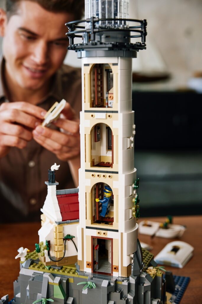 Faro motorizzato LEGO Ideas