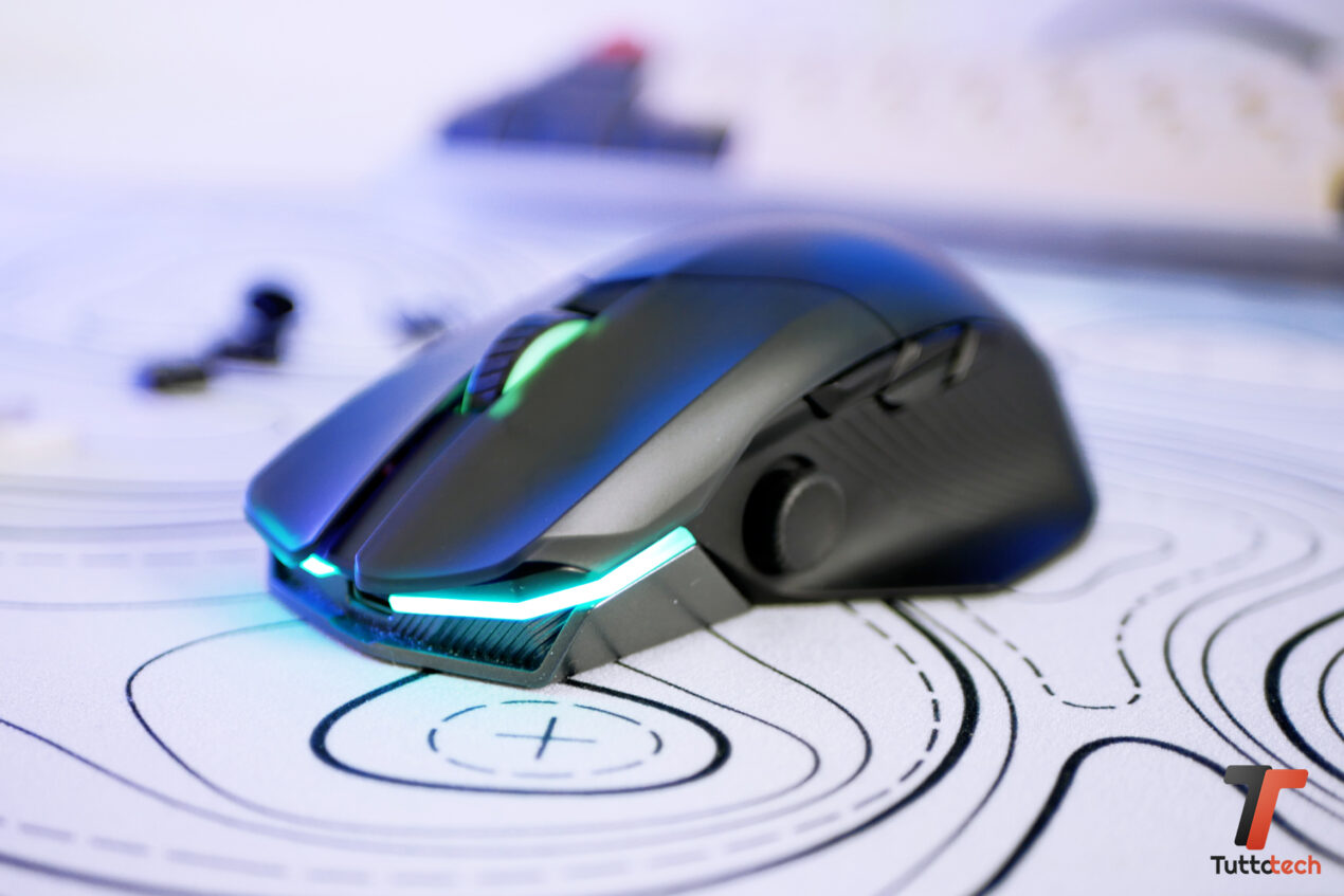 Recensione ASUS ROG Chakram X: il mouse gaming premium che fa tutto