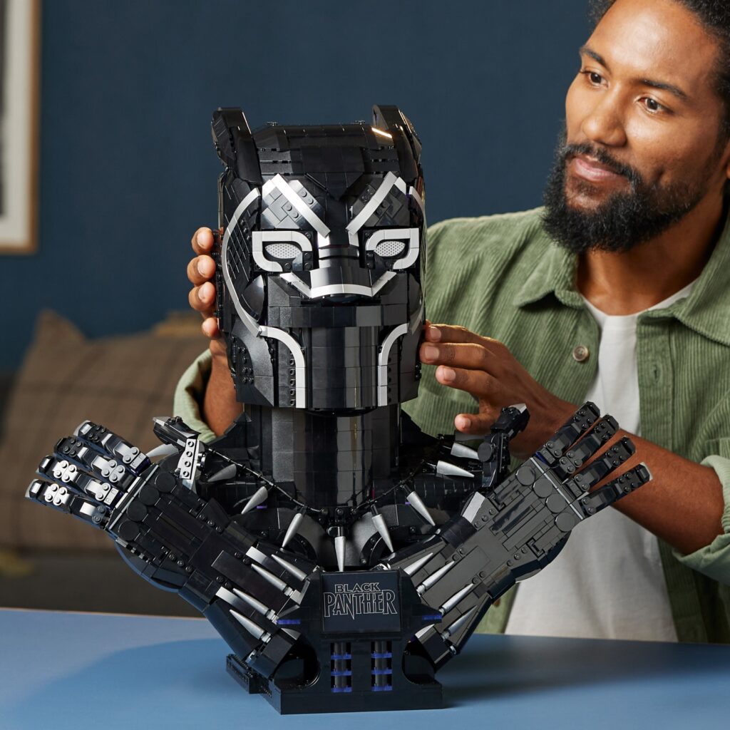 Black Panther LEGO Marvel: ecco il nuovo set a grandezza naturale 11