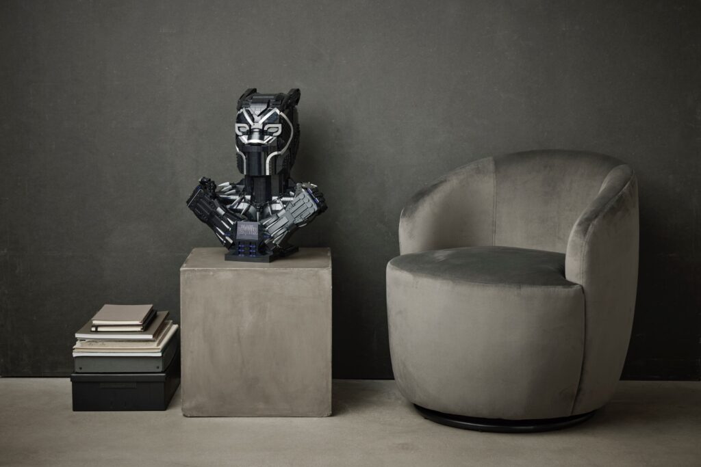 Black Panther LEGO Marvel: ecco il nuovo set a grandezza naturale 12