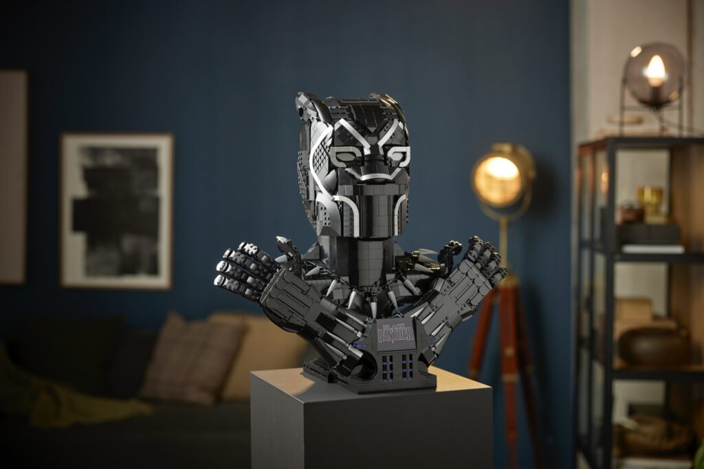 Black Panther LEGO Marvel: ecco il nuovo set a grandezza naturale 10