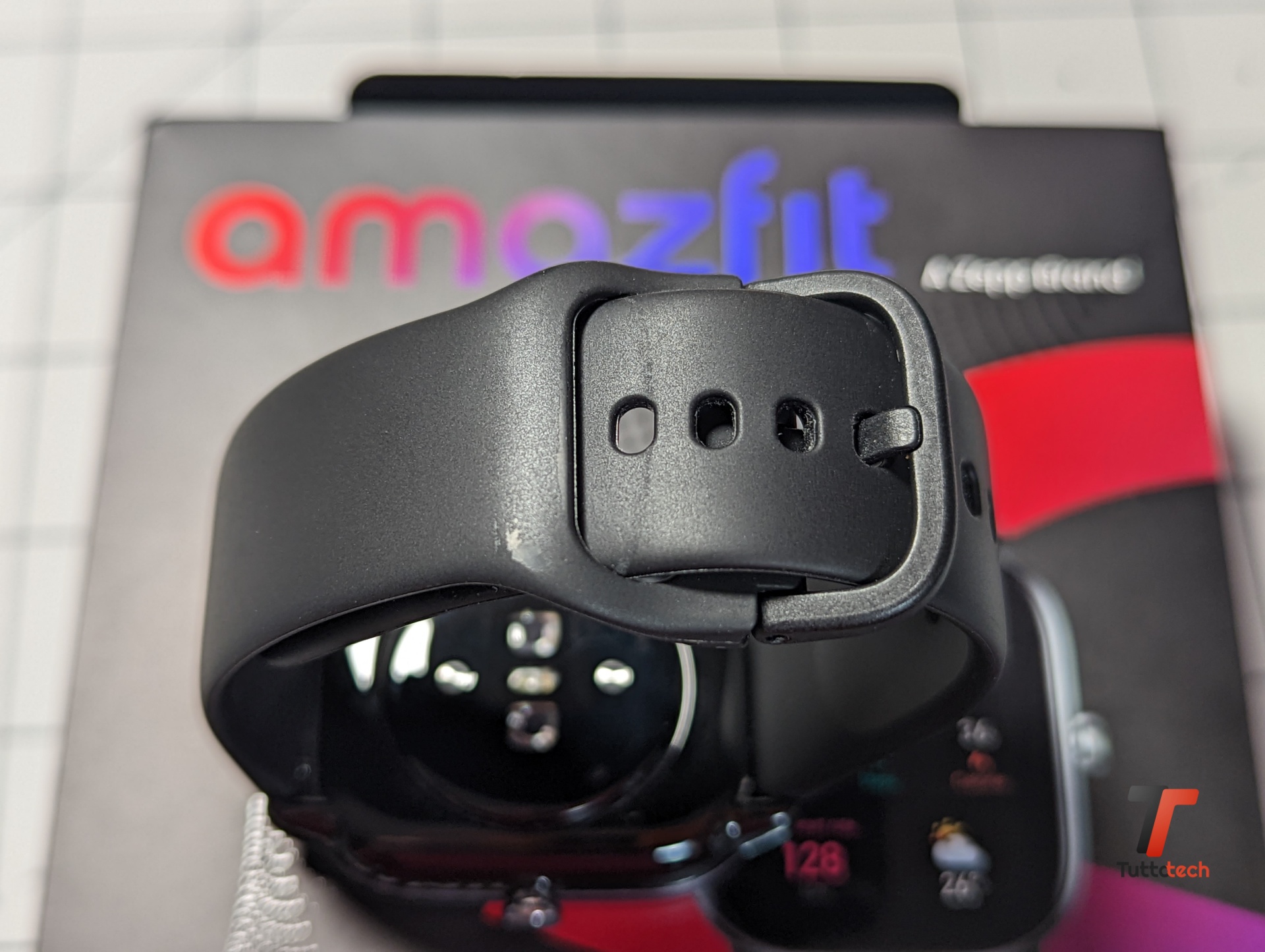 Recensione dell'Amazfit GTS 4 Mini - Lo smartwatch compatto che offre molto  considerando il prezzo 