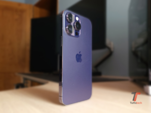 Apple iPhone 14 Pro Max in colorazione Viola Scuro