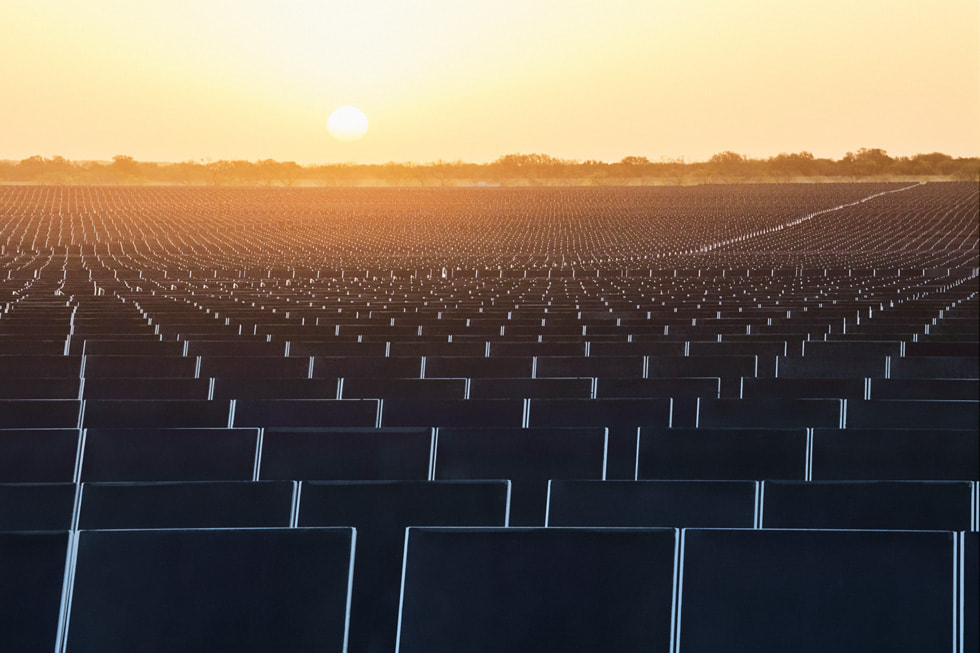 Apple supplier clean energy solar panels big.jpg.large