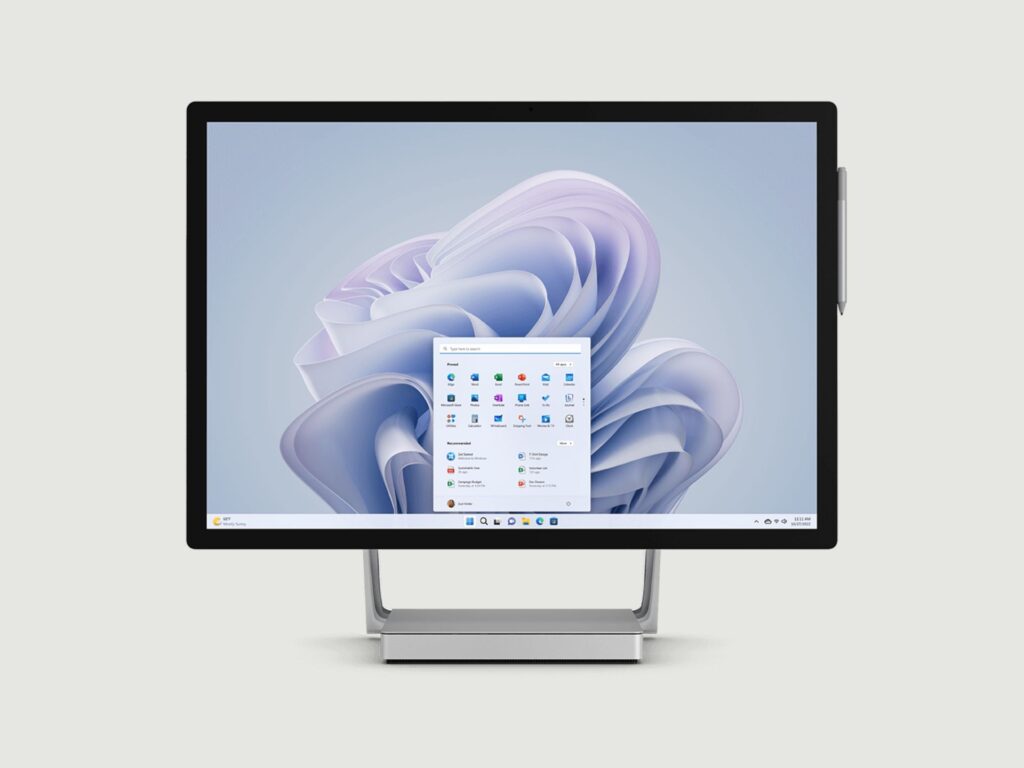Microsoft Surface Studio 2+ con Windows 11