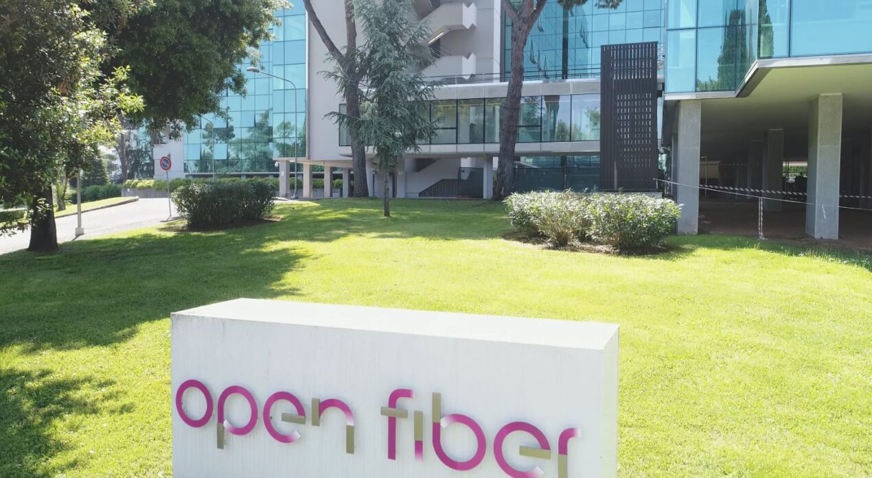 EOLO e Open Fiber insieme per la banda ultra larga in FWA nelle aree bianche