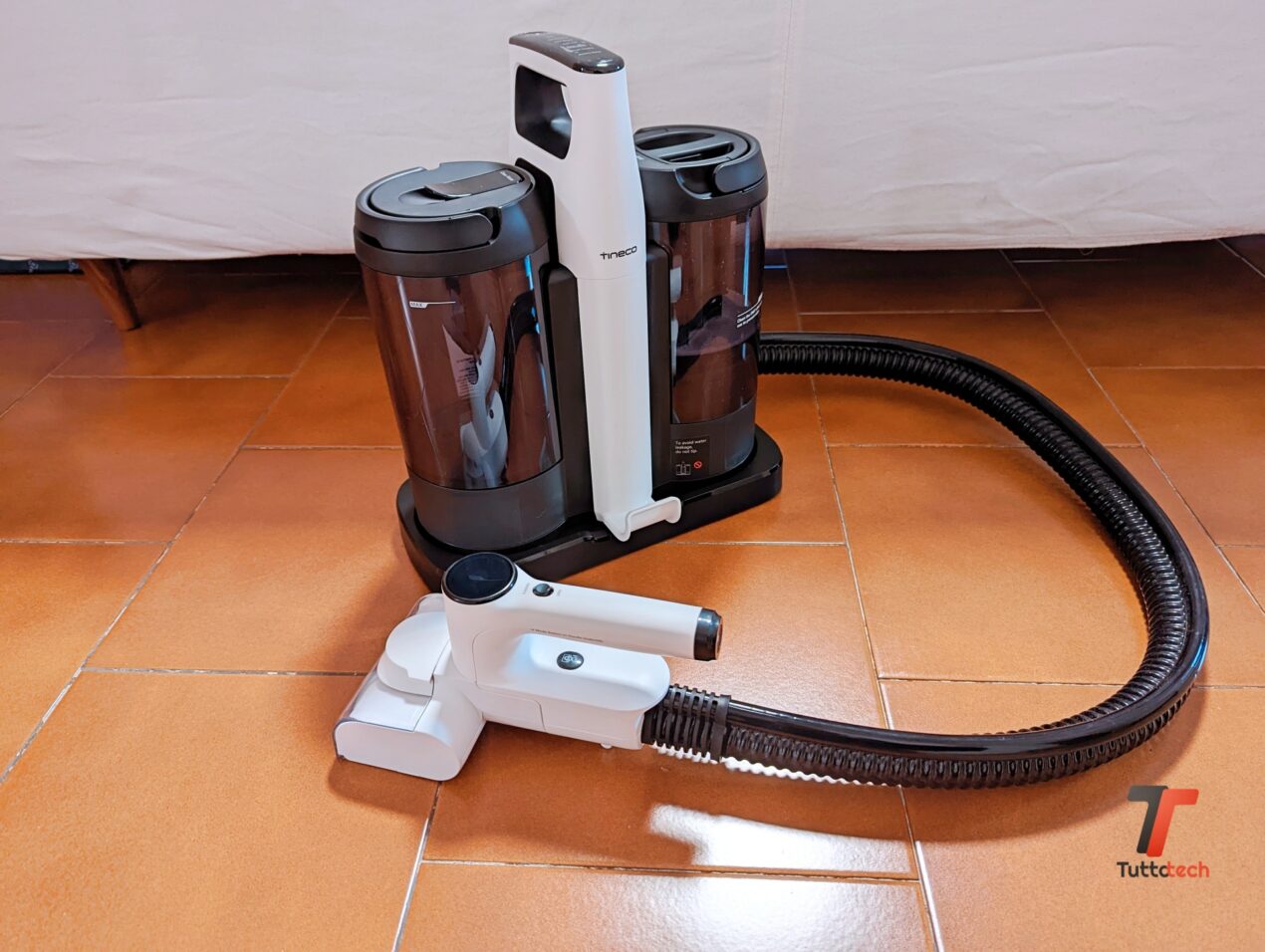 Recensione Tineco CARPET ONE SPOT, per tappeti e divani sempre puliti