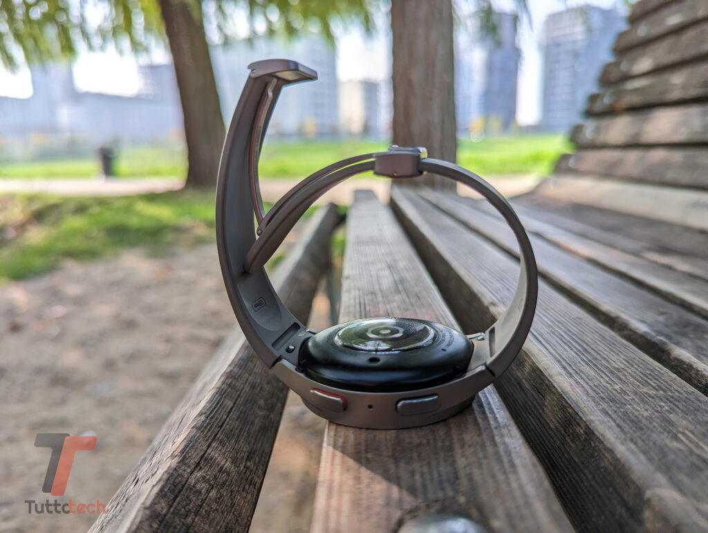 Sono passati più di 3 anni, ma Samsung Galaxy Fit3 potrebbe essere in arrivo 5