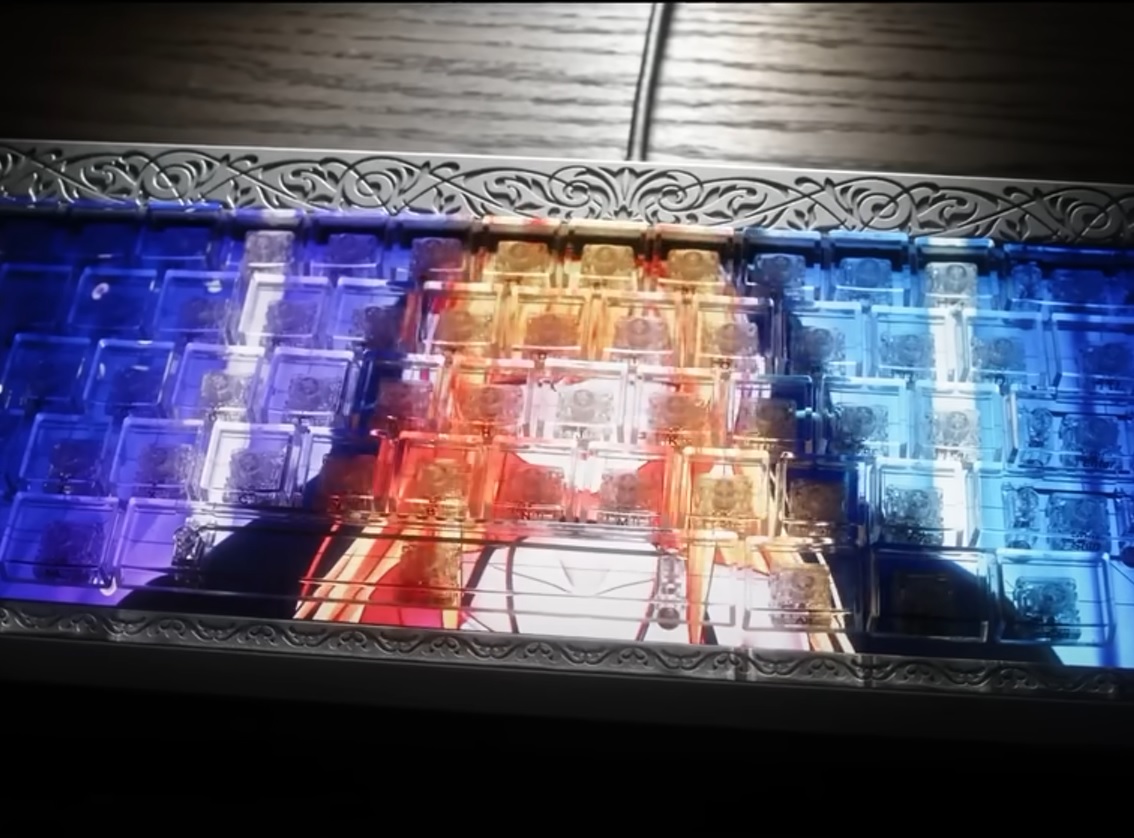 Finalmouse Centerpiece