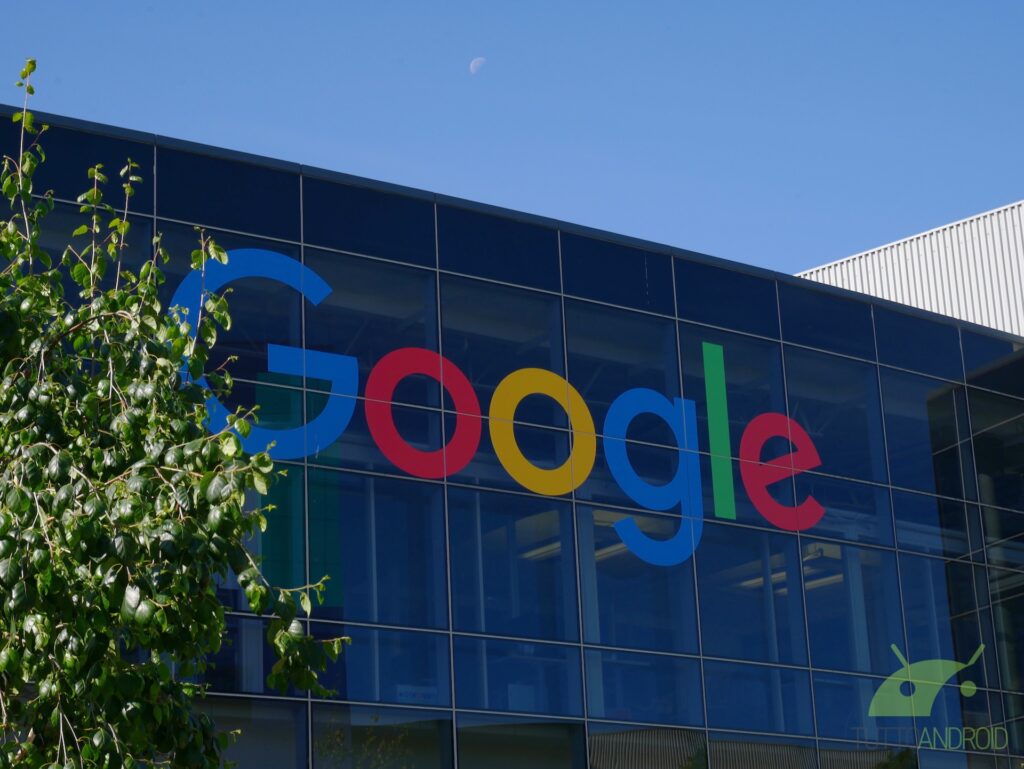 Google impone ai propri dipendenti la condivisione delle scrivanie per risparmiare 1