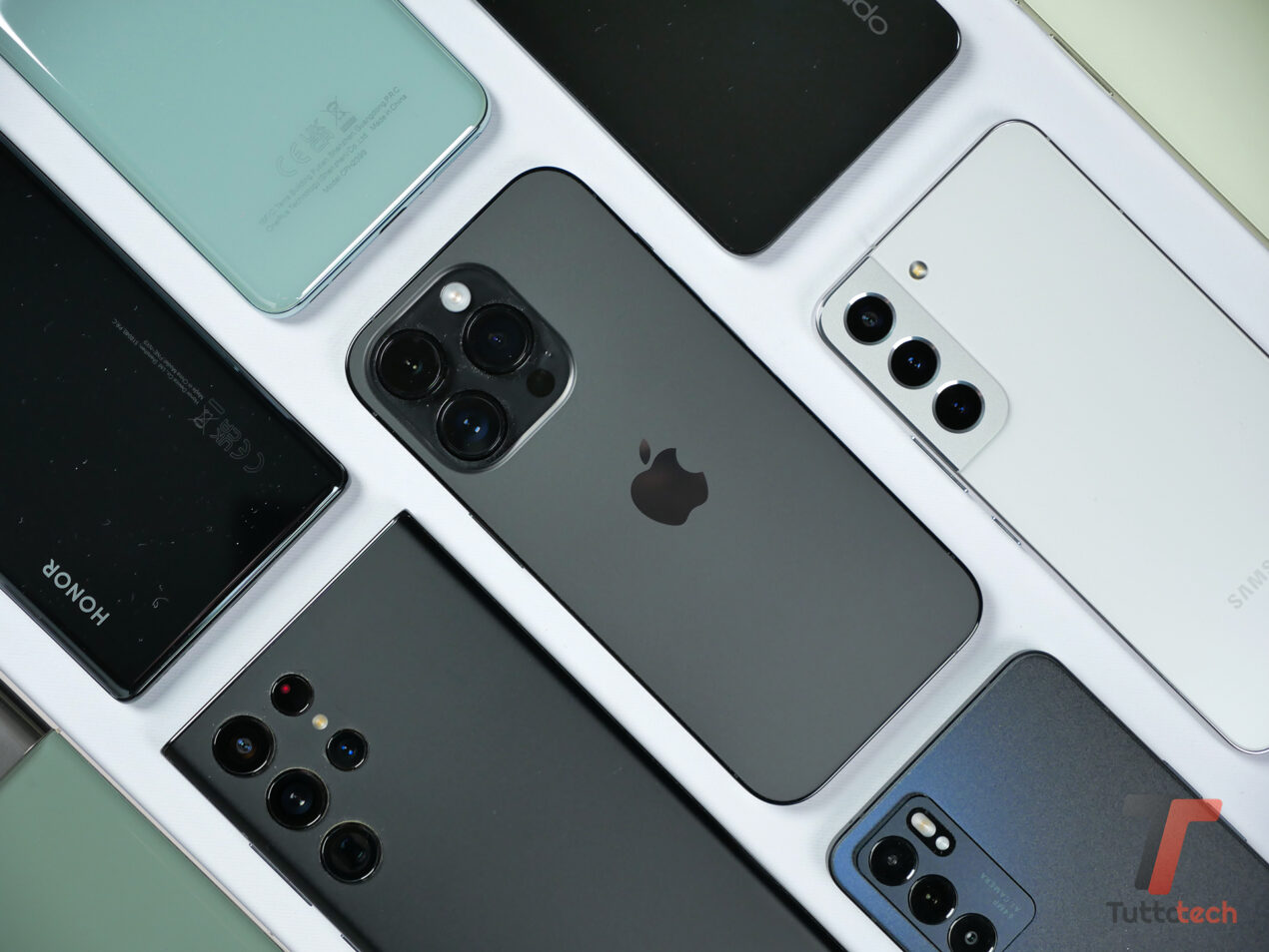 Scommettiamo che Apple spaccerà la USB-C come funzione innovativa di iPhone 15?