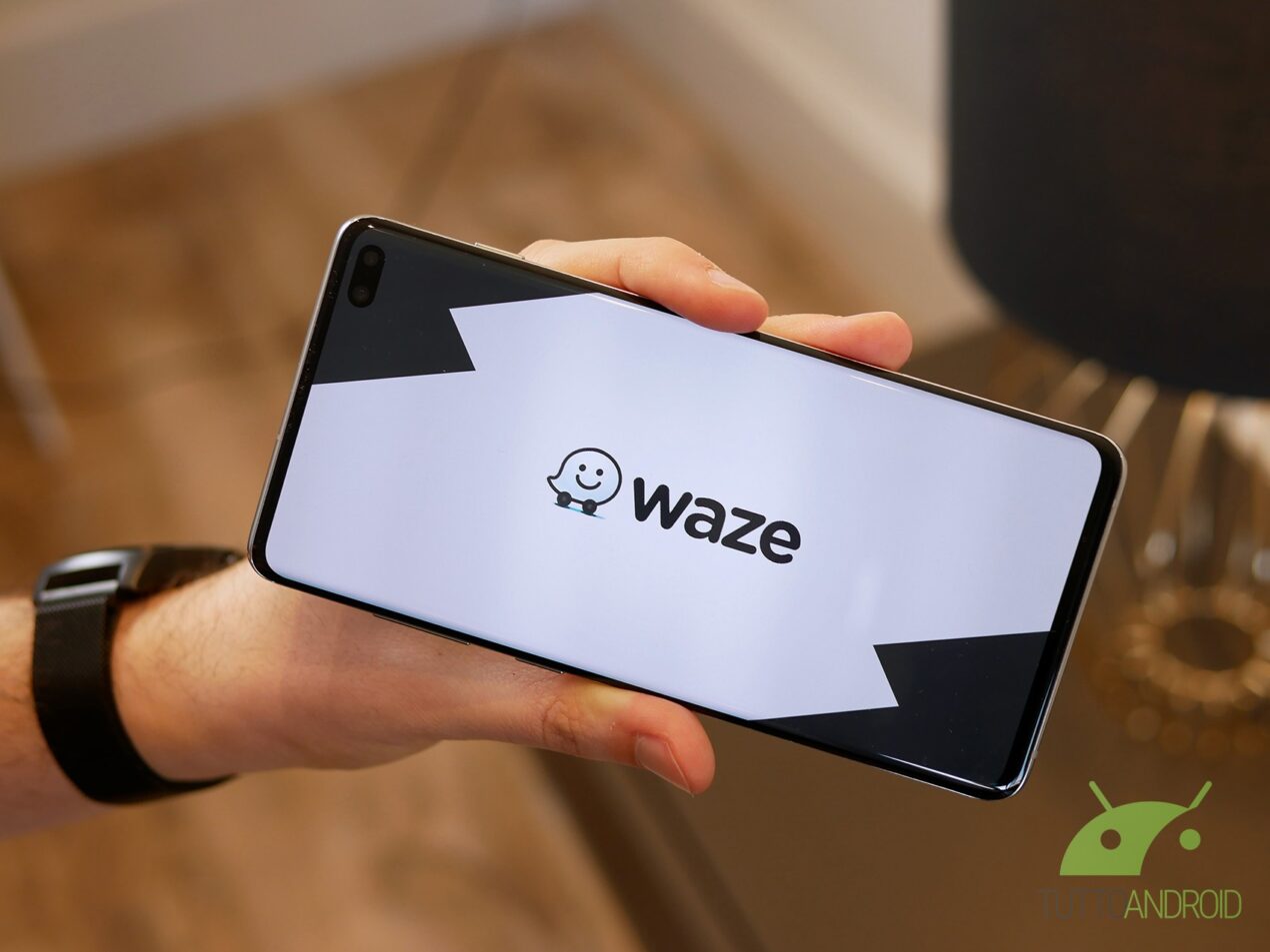 Waze: in arrivo lo split screen su Android Auto