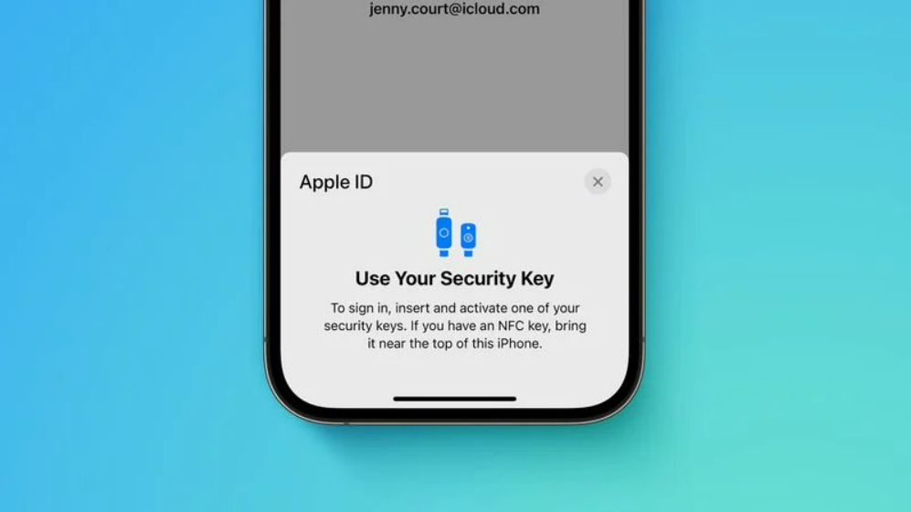 Apple Security Key iOS 16