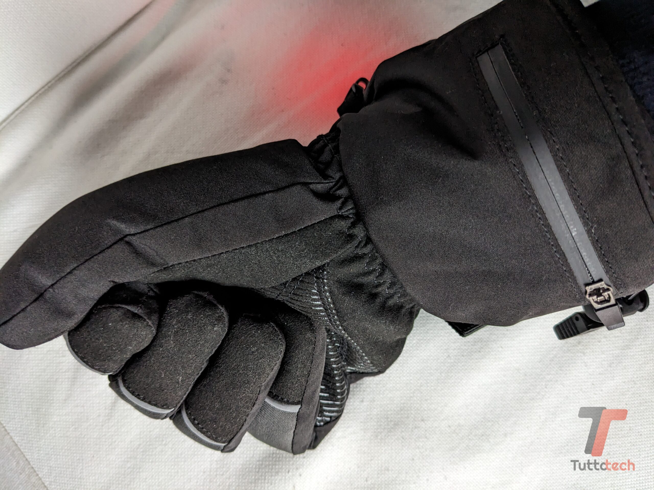 Questi guanti riscaldati di Hcalory sono l'ideale per combattere il freddo: la prova 2
