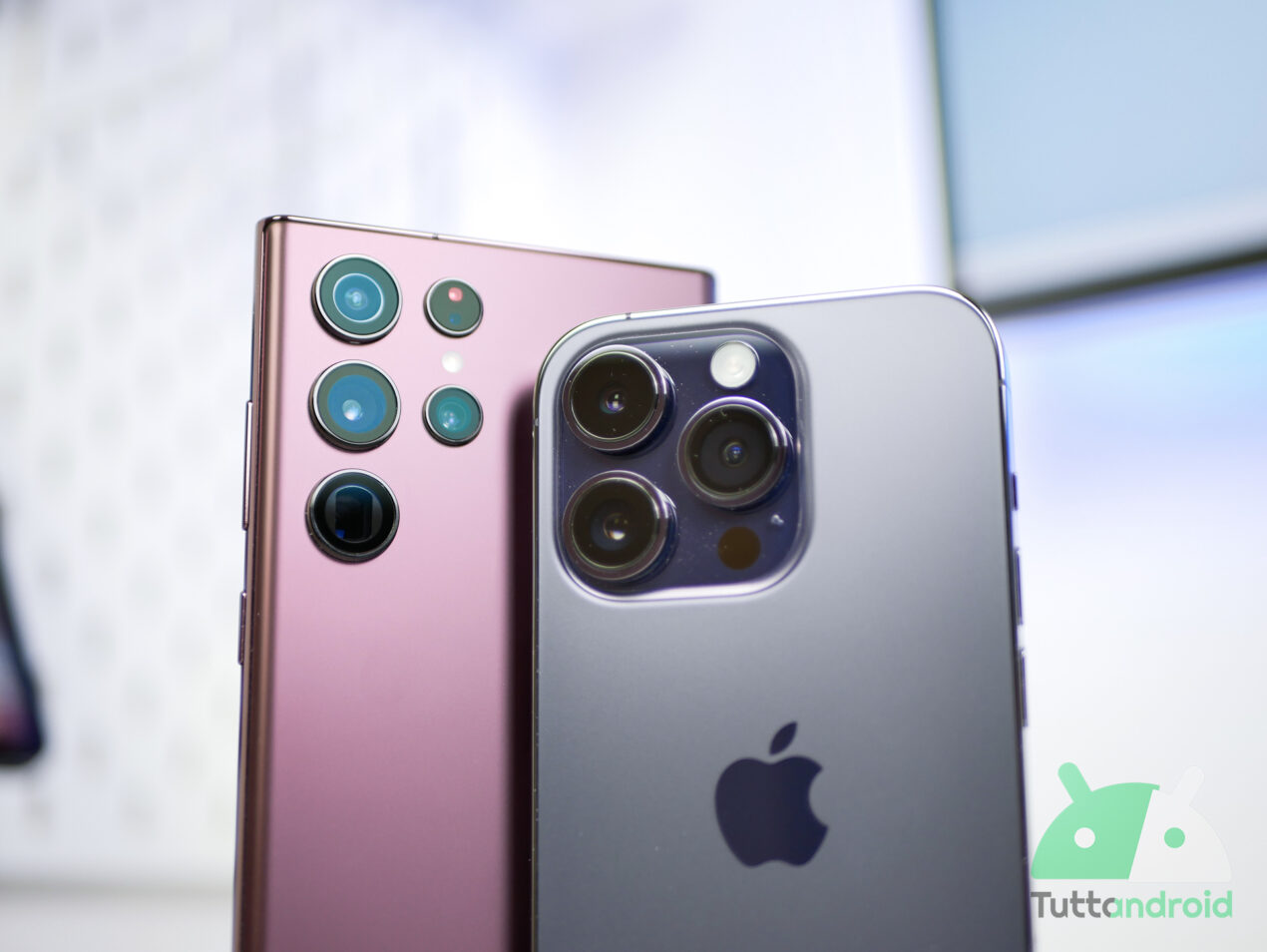 Gli smartphone Android si svalutano molto di più di iPhone: le percentuali