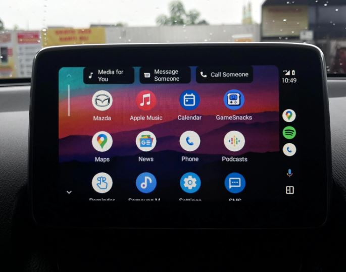 Su Android Auto arrivano i suggerimenti intelligenti