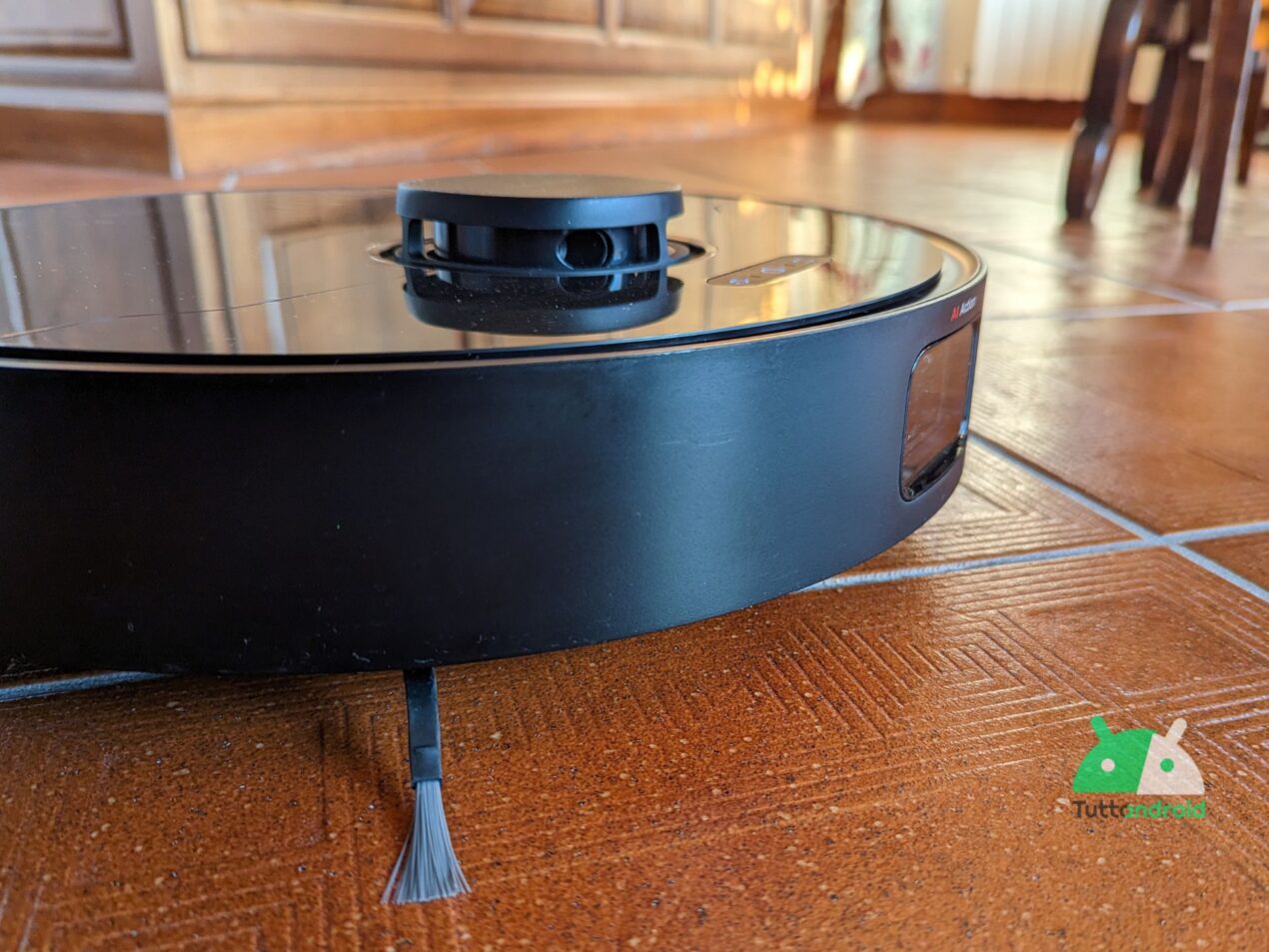Recensione DreameBot D10s Pro, un robot aspirapolvere economico ed efficace