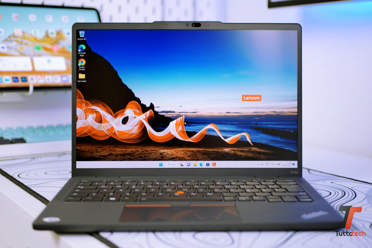 Com'è fatto un notebook Windows on ARM nel 2023: Lenovo ThinkPad X13s è un buon esempio