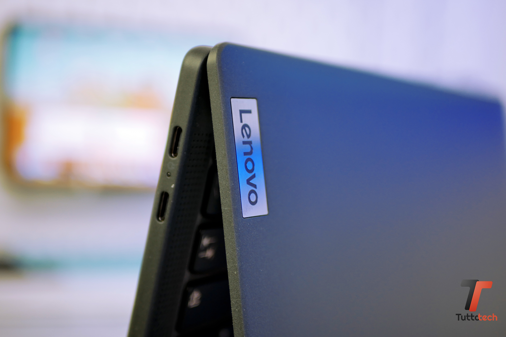 Lenovo thinkpas x13s porte