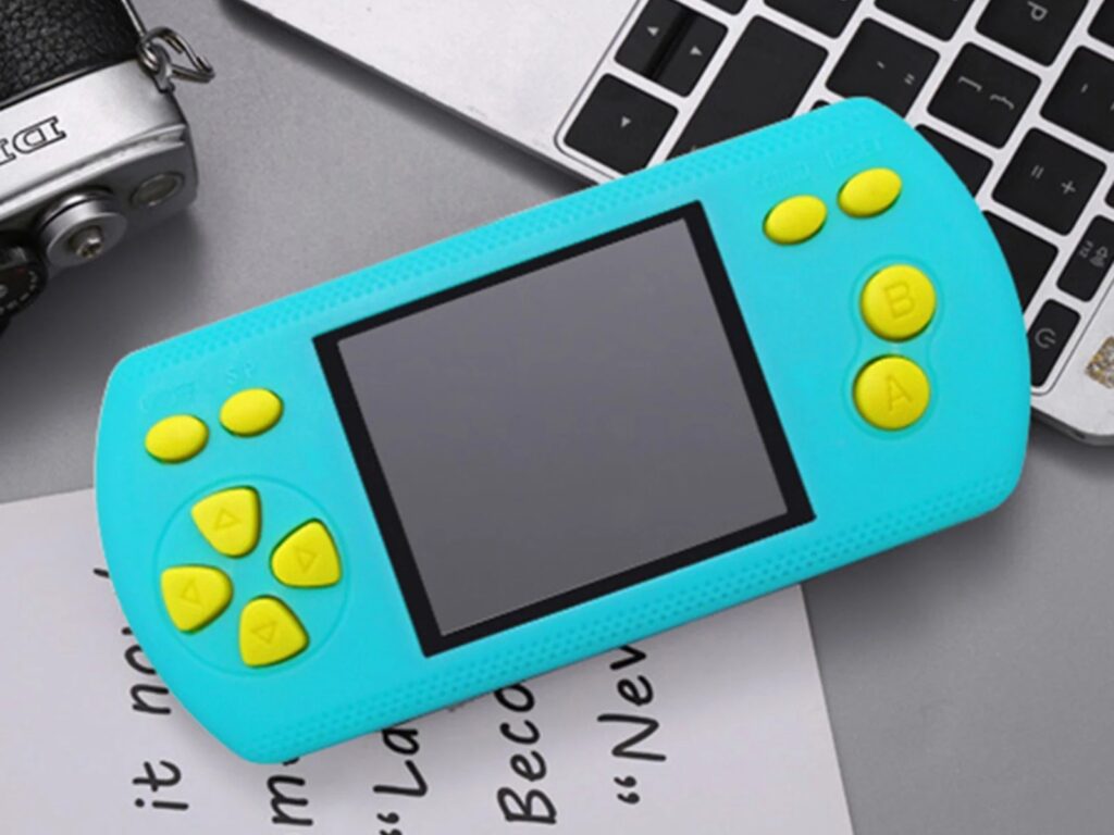 Retro game handheld console