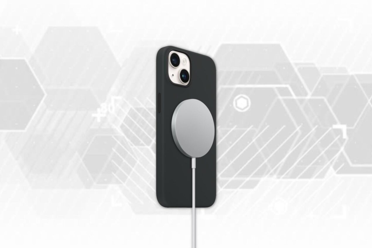 Apple non avrebbe abbandonato l'idea della ricarica wireless inversa per iPhone