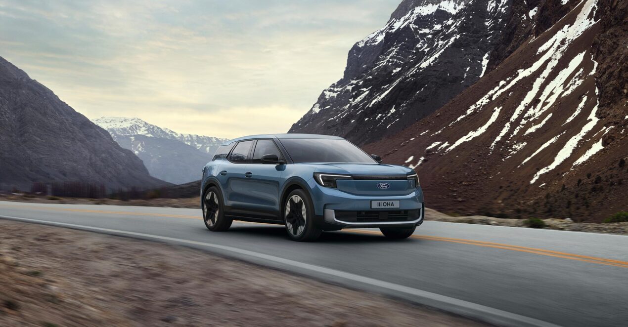 Ford presenta la Explorer elettrica: è tecnologica e si ricarica in 25 minuti