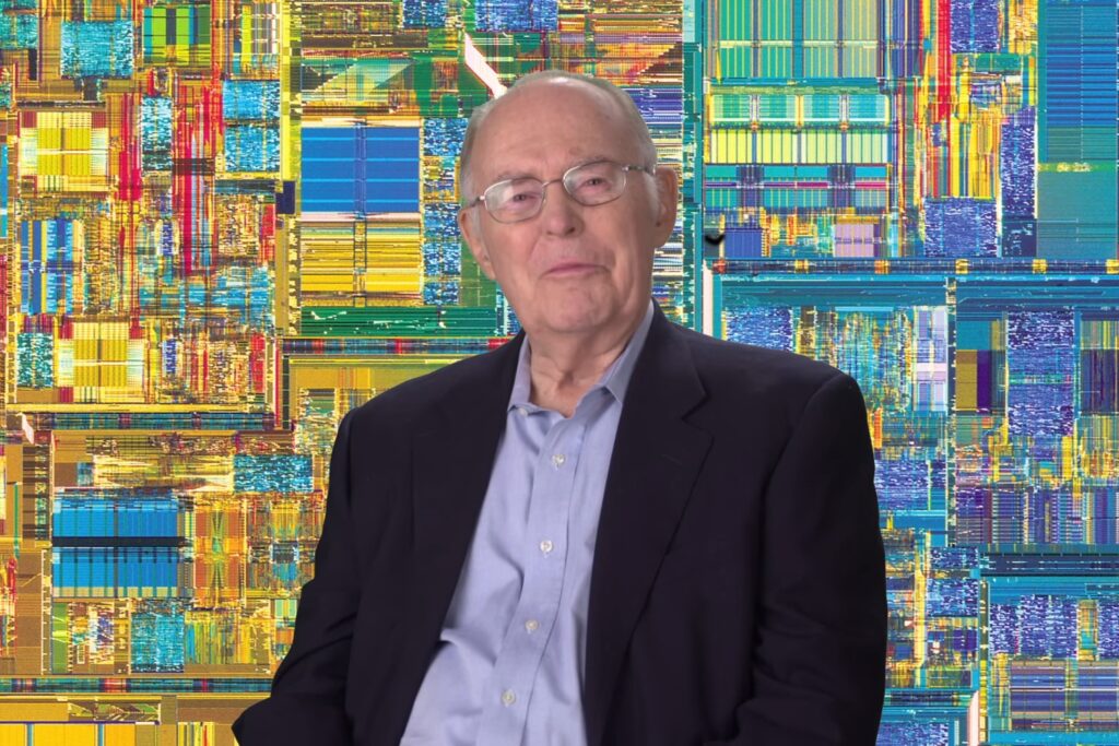 Gordon Moore in un frammento del video "Scientists You Must Know: Gordon Moore" dello Science History Institute