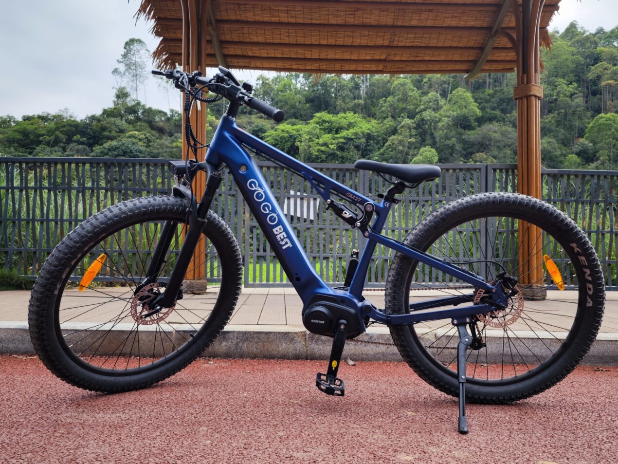 GOGOBEST GM27, e-bike con motore centrale, è in super offerta oggi