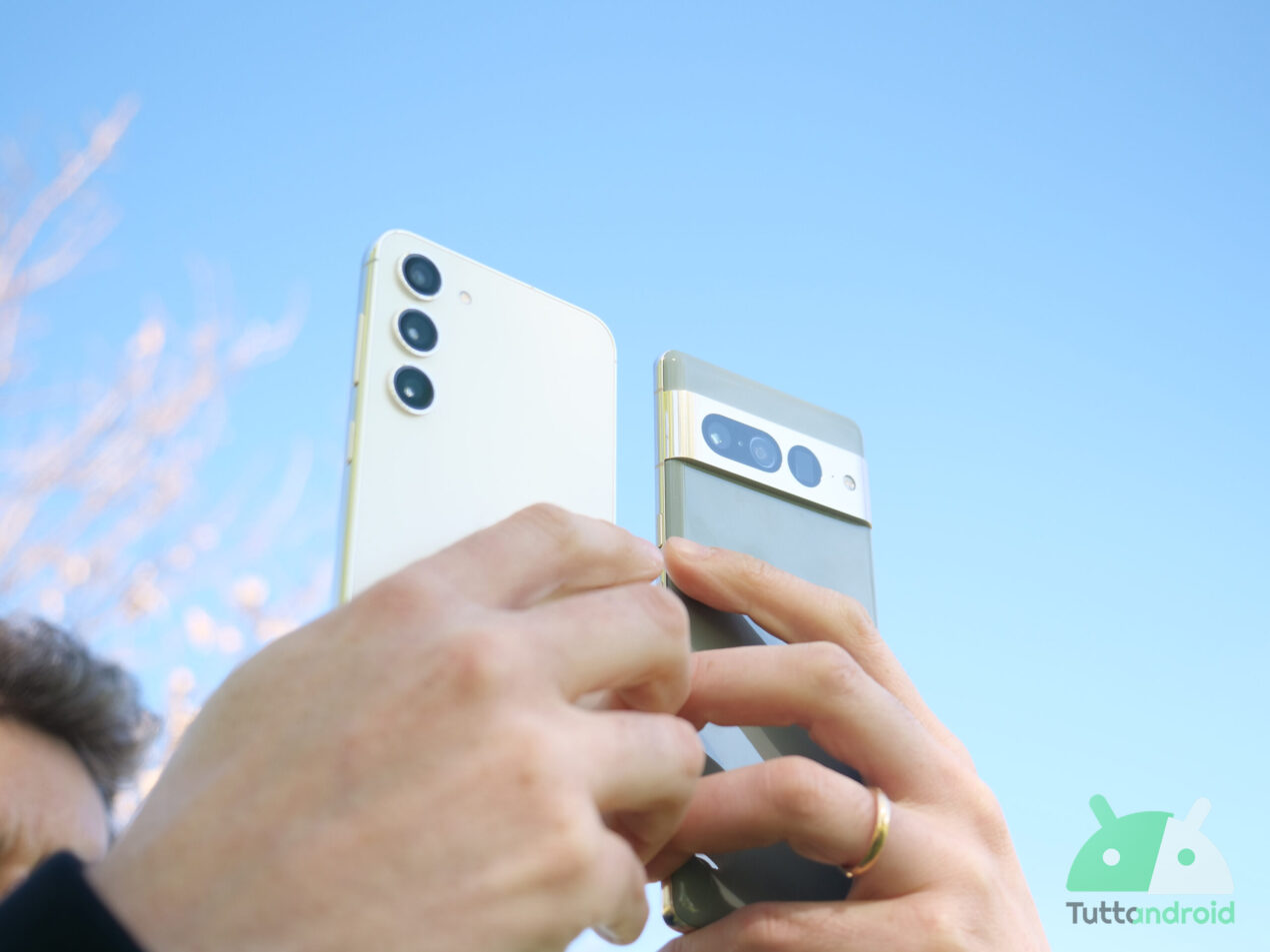 Samsung Galaxy S23+ vs Google Pixel 7 Pro: due filosofie molto diverse