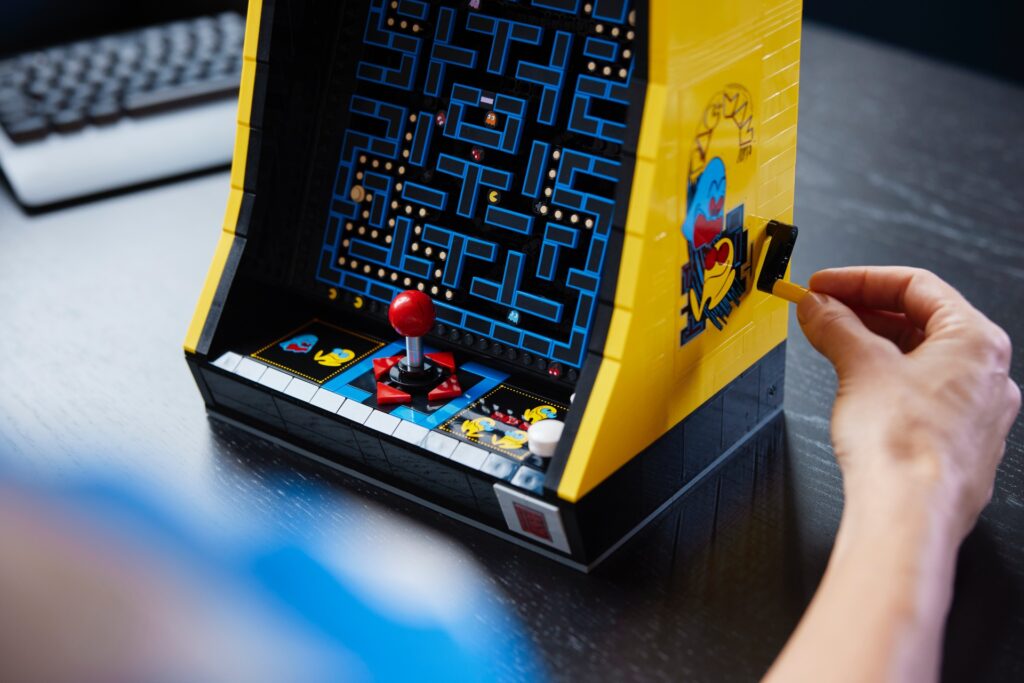 LEGO Icons PAC-MAN Arcade