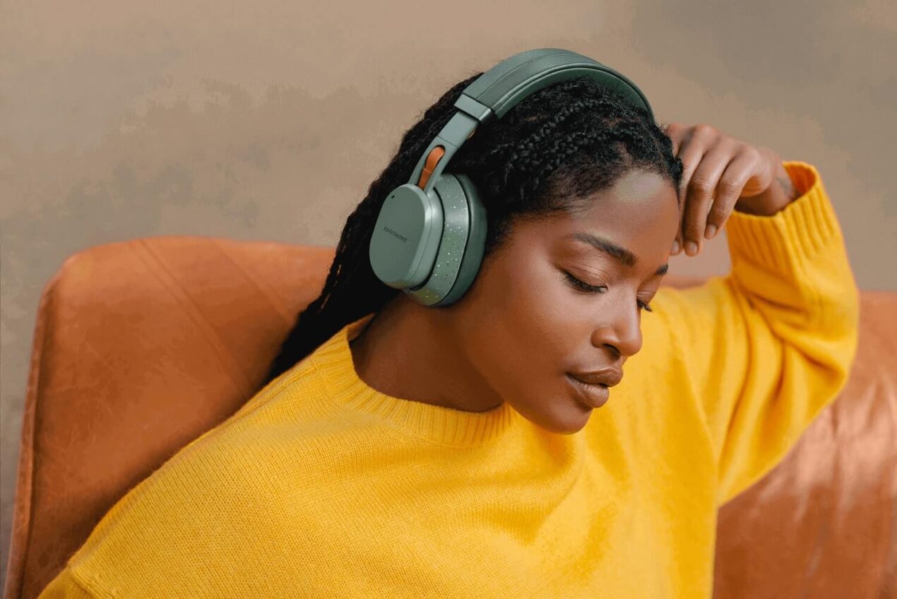 Fairphone Fairbuds XL ufficiali, cuffie modulari che puntano su ANC e sostenibilità