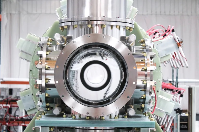 prototipo reattore fusione nucleare Helium Energy
