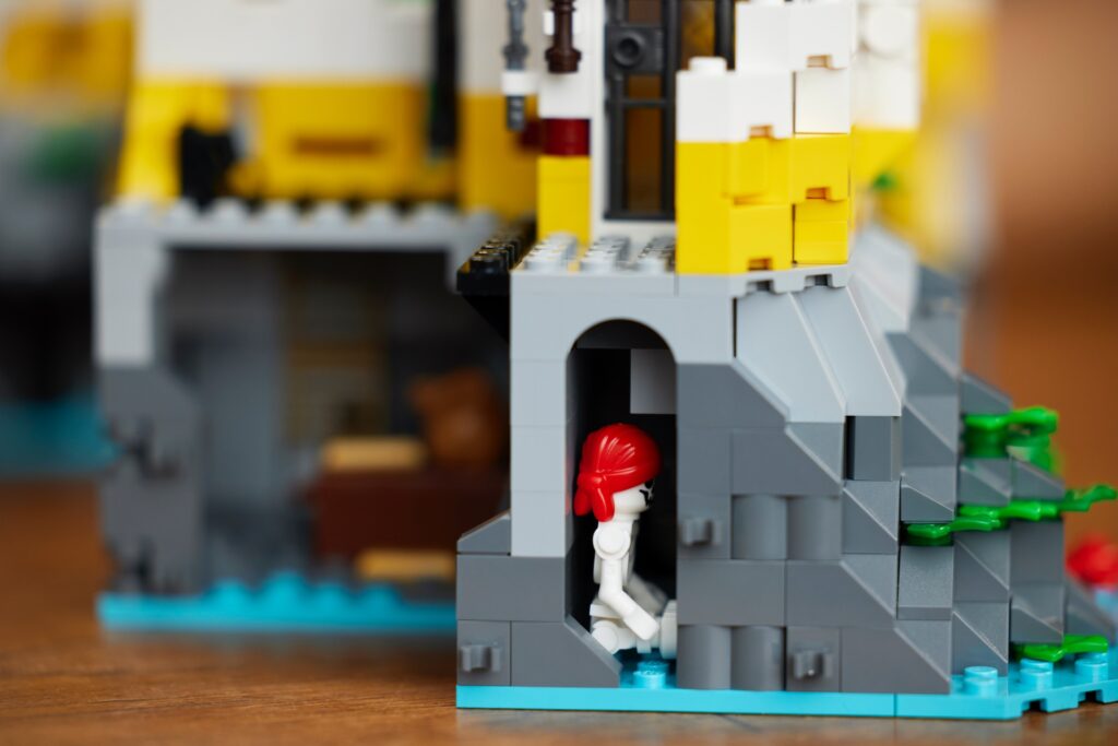 LEGO Icons La Fortezza di Eldorado3