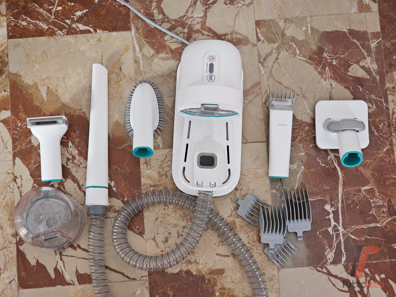 Tecnologia al nostro servizio: il kit svoltante per toelettatura di cani e gatti