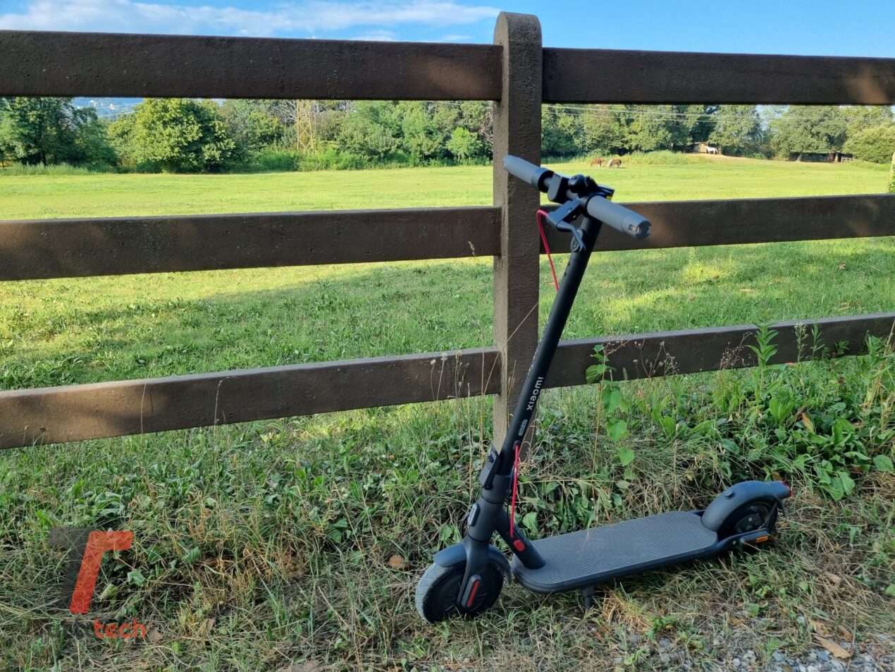 Recensione Xiaomi Electric Scooter 4 Lite, il monopattino giusto per chi non vuole strafare