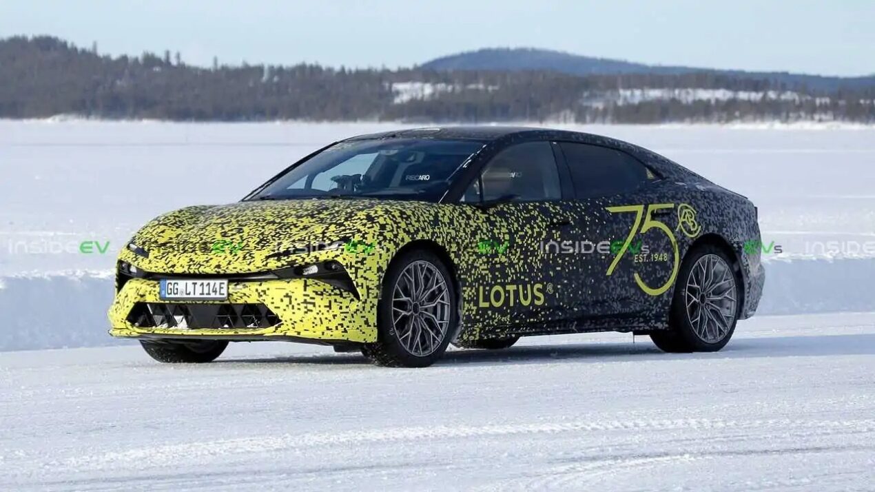 Svelate le prime immagini e specifiche della berlina elettrica Lotus Type 133