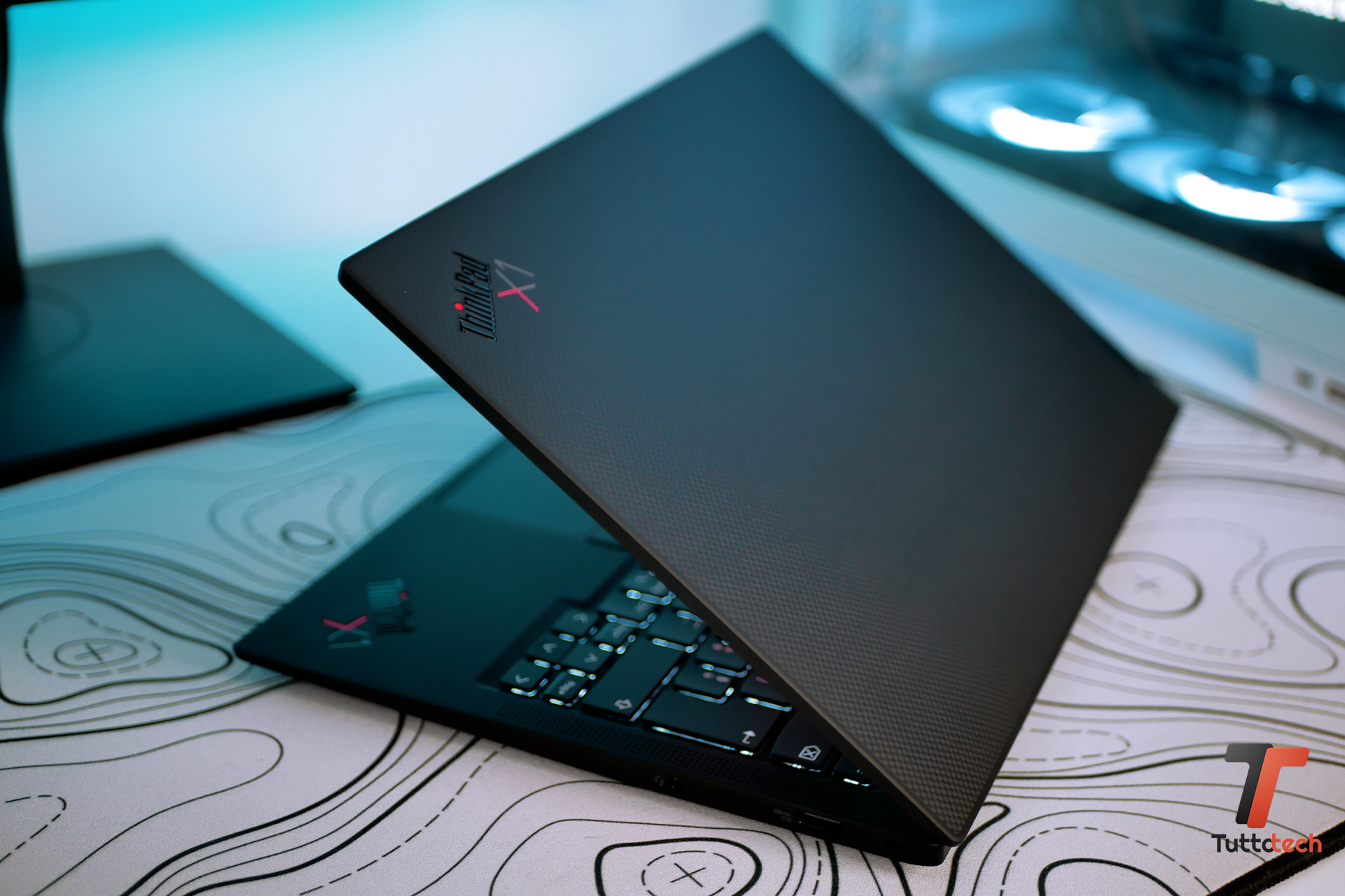 Lenovo ThinkPad X1 Carbon Gen 11 design