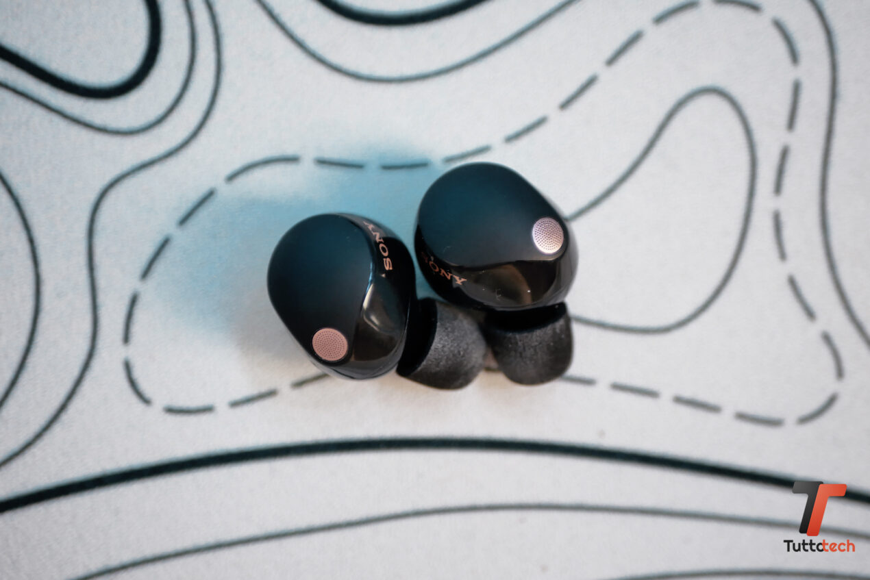 Cancellazione del rumore e audio Hi-Res: sconto da urlo sulle cuffiette Sony WF-1000XM5