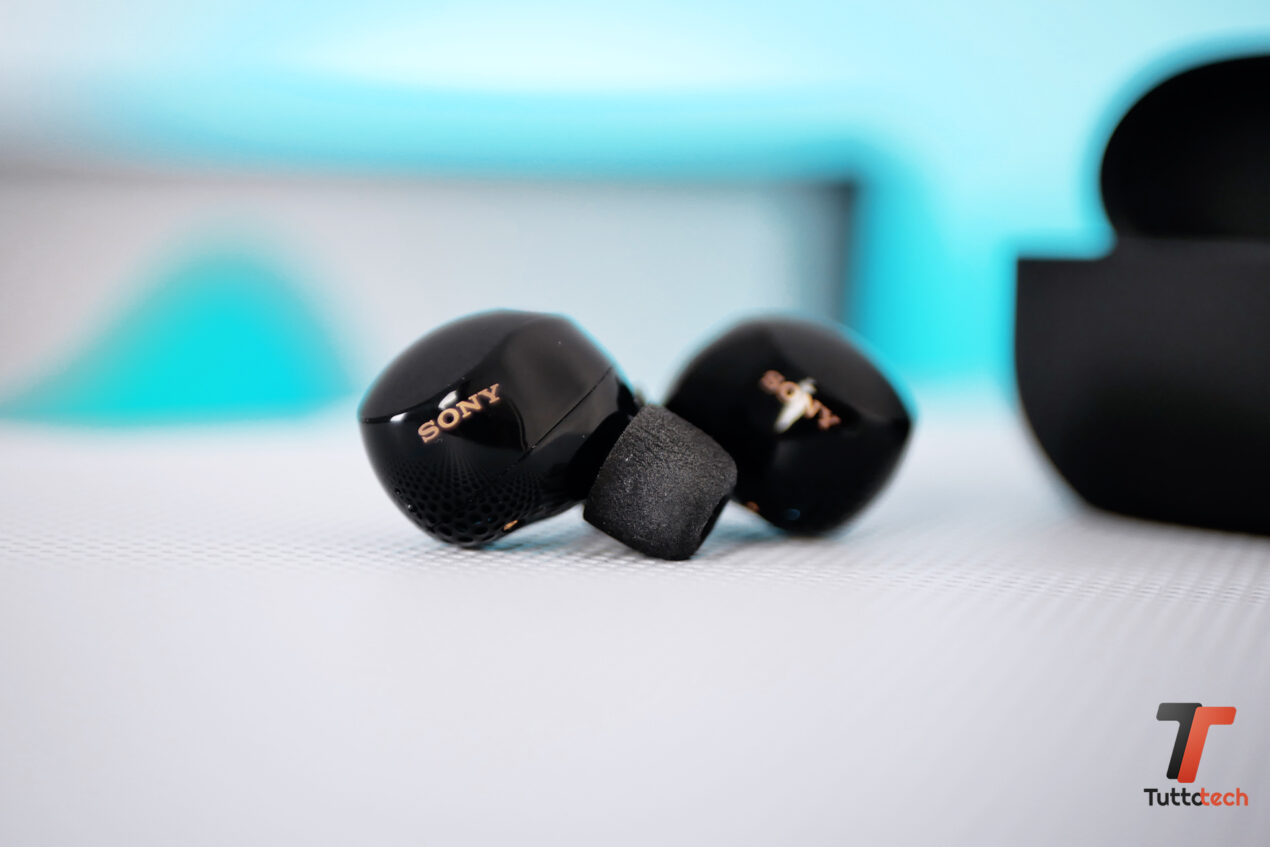 Recensione Sony WF-1000XM5: sovrabbondanza di qualità