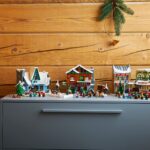 Anticipate la magica atmosfera del Natale con il nuovo set Baita Alpina LEGO Icons 10