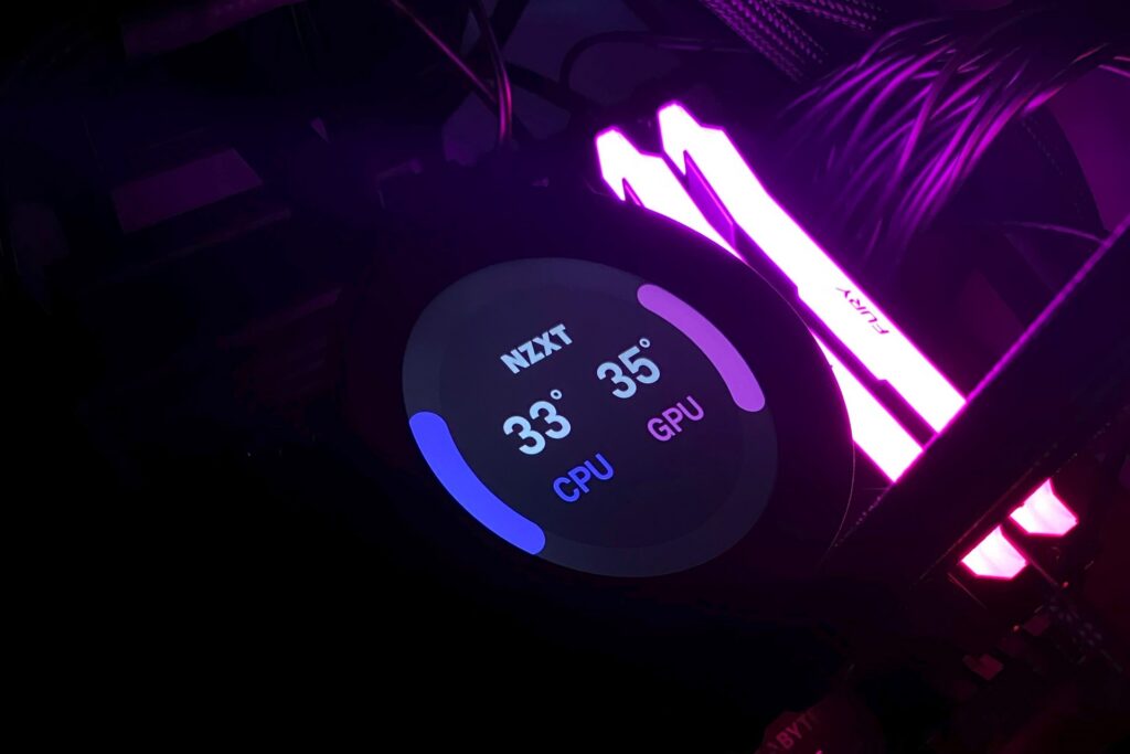 NZXT KRAKEN ELITE 360 RGB display