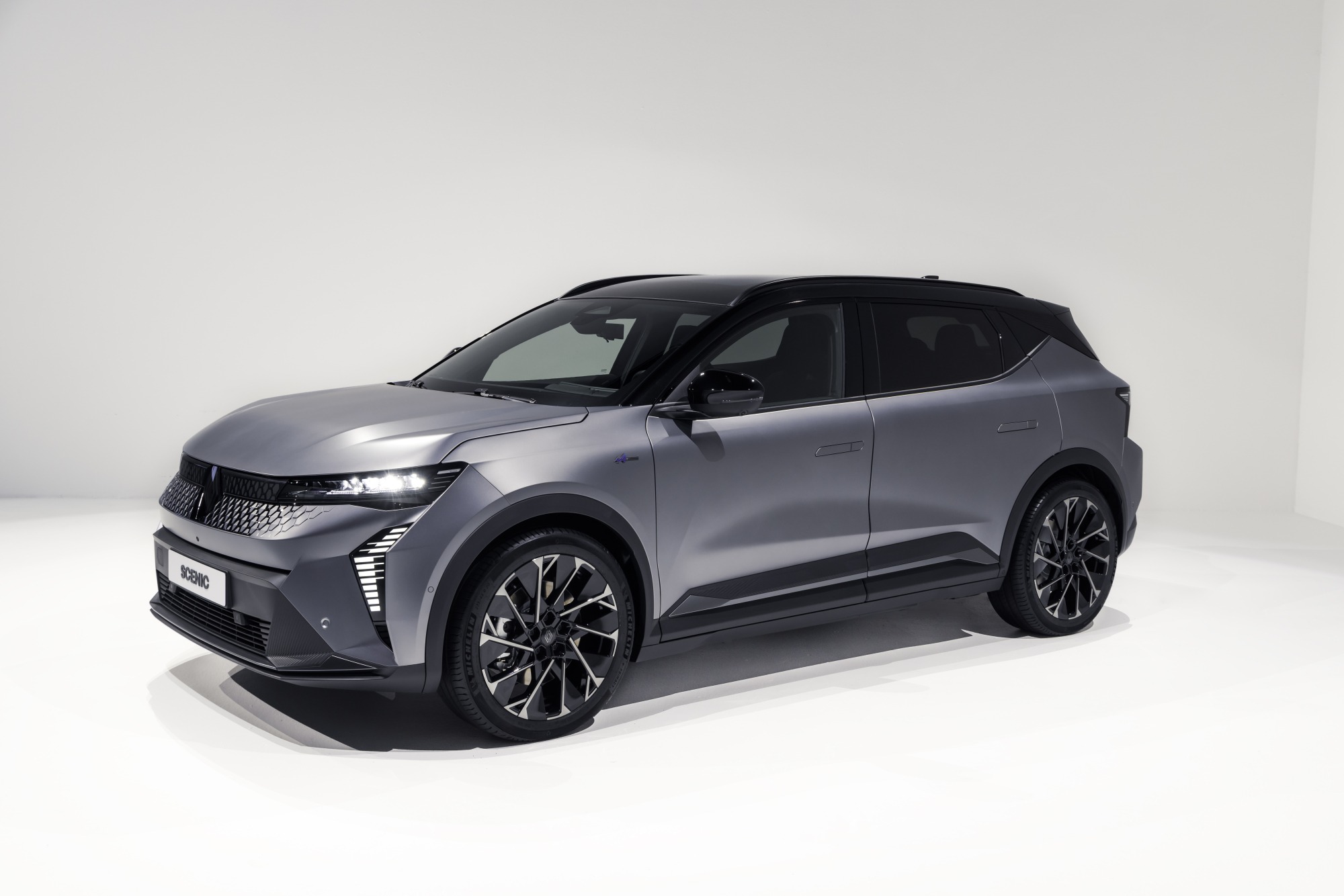Renault Presenta Sc nic E Tech Electric La Prima Familiare Totalmente 