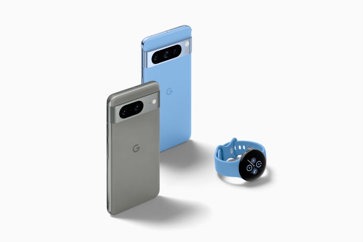 Arrivano i Google Pixel 8, i primi al mondo con 7 anni di aggiornamenti software