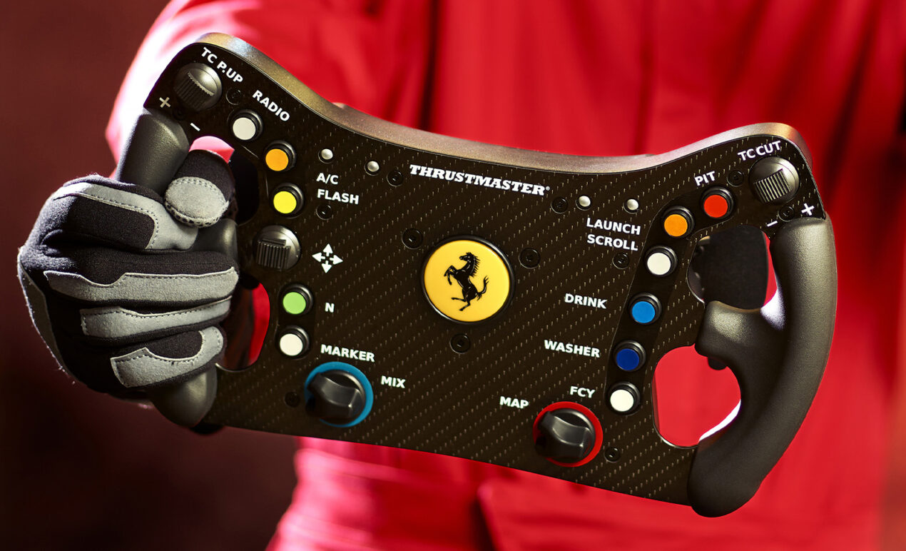 Thrustmaster svela il volante Ferrari 488 GT3, il top per design e prestazioni