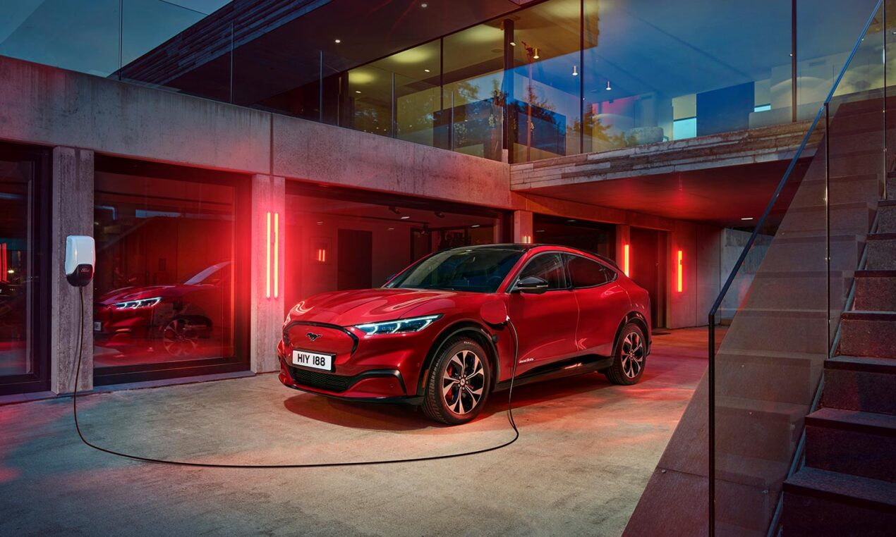 Ford perde 36 mila dollari per ogni auto elettrica venduta e ora investe di meno