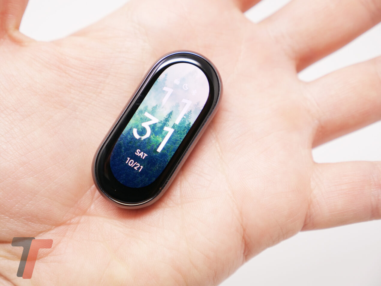 Regalo tech con meno di 30 euro? Una Xiaomi Smart Band 8 in offerta su Amazon